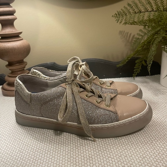 Johnston and Murphy Sneakers Champagne Glitter Fabric and Leather Size 7 - Picture 4 of 11